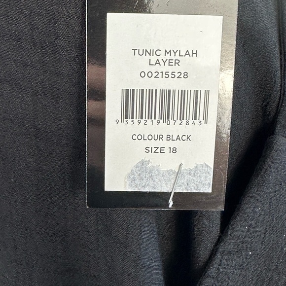 Avenue Short Sleeve V Neck Mylah Layer Tunic Blouse - Black - size 18 - Picture 7 of 8